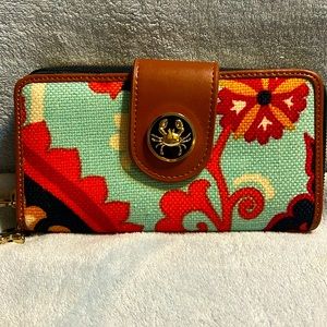 Spartina 449 Waving Girl Ladies Wristlet